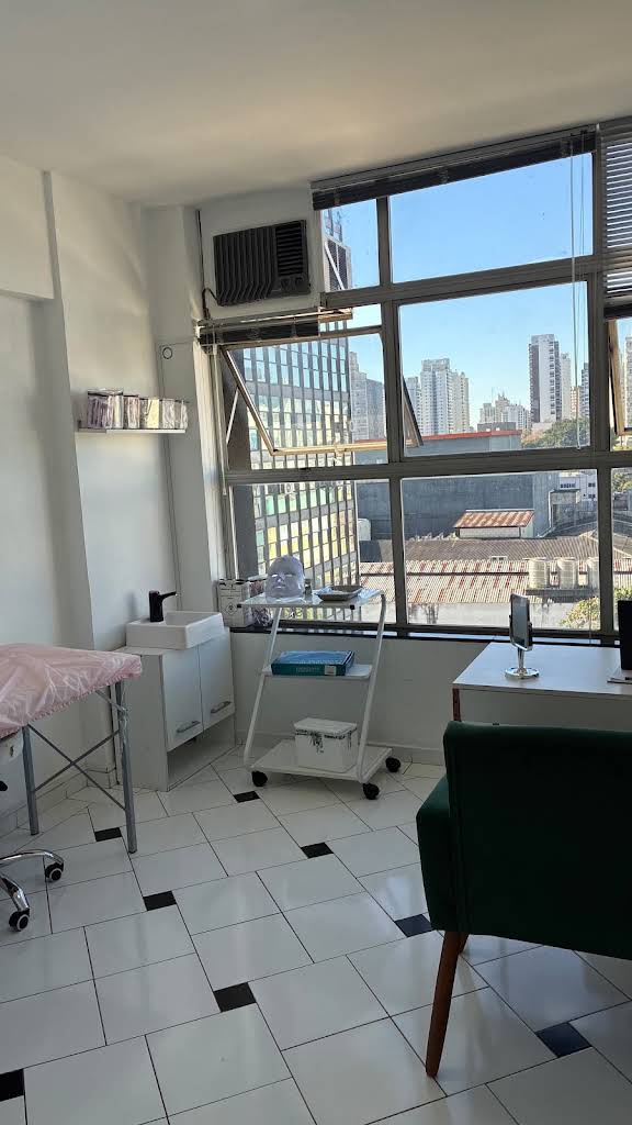Sala de atendimento da NS Beauty Studio em Santo Amaro